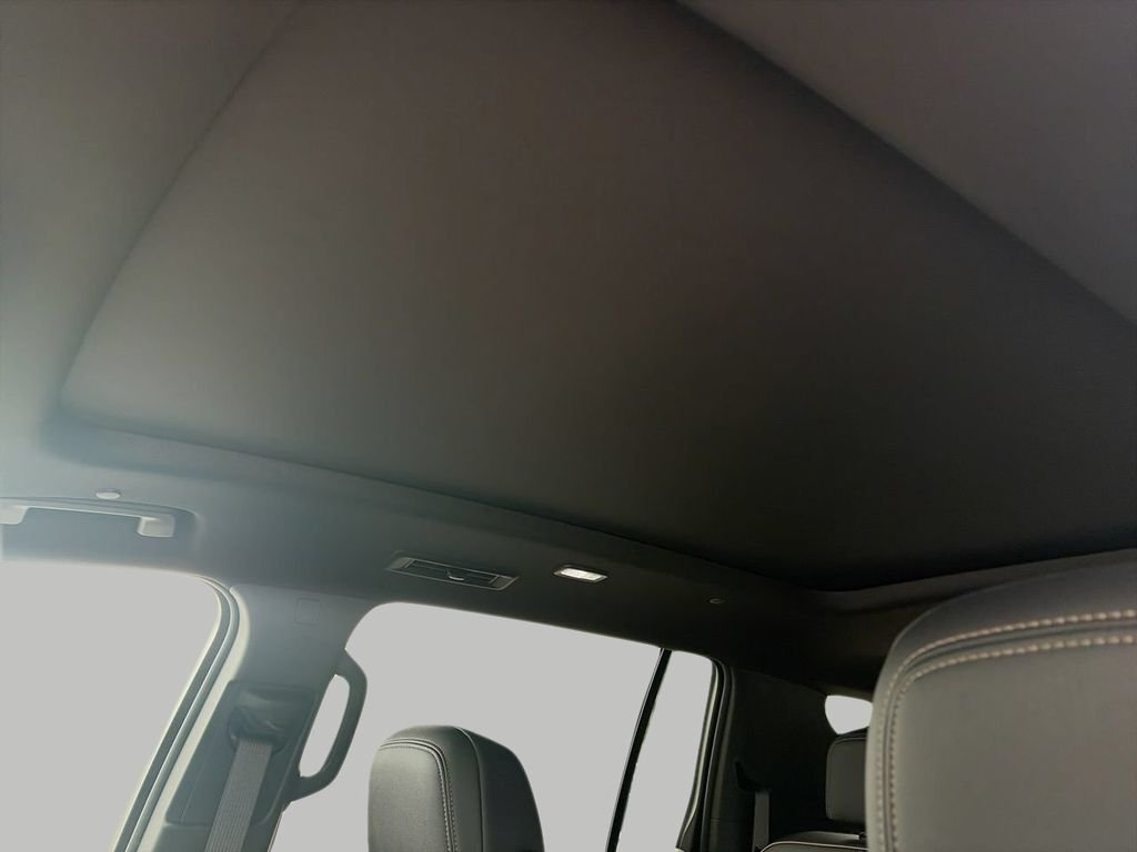 Used 2026 Black Chevrolet High Country image 19