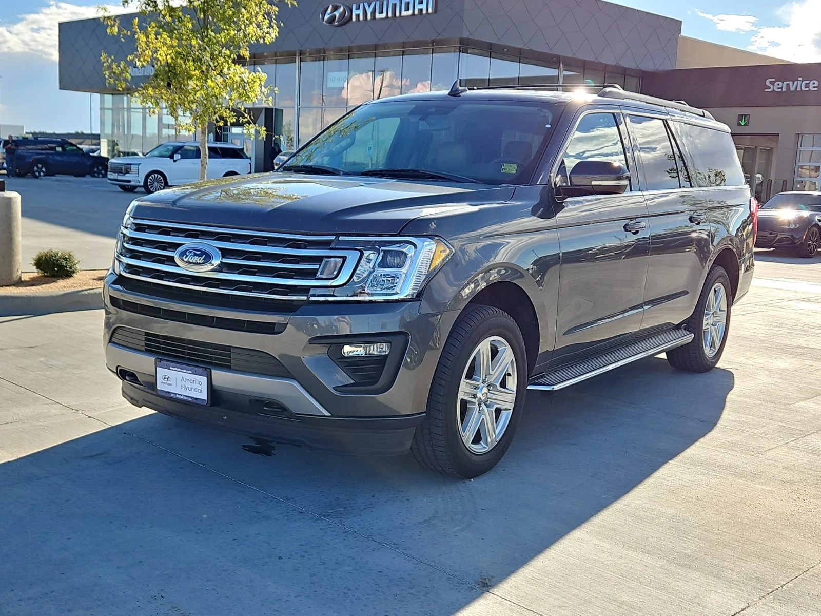 Used 2020 Magnetic Metallic - J7 Ford XLT MAX image 1