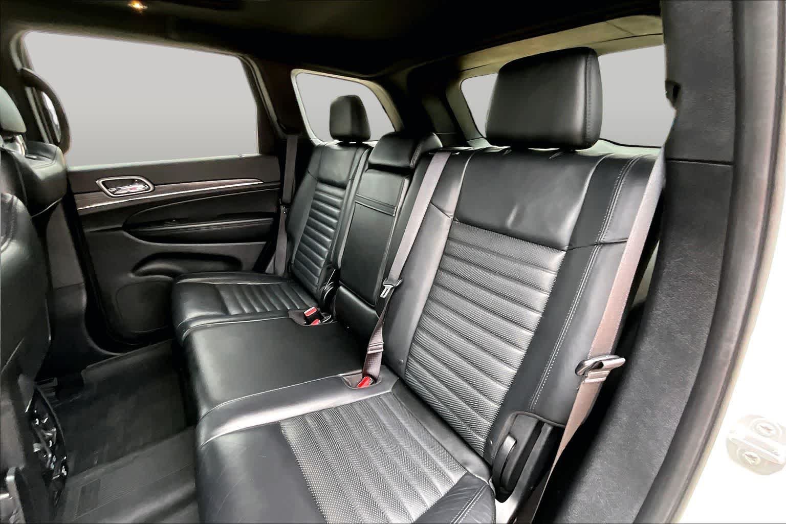 Used 2020 Bright White Clearcoat Jeep Limited X image 21