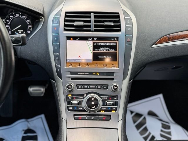 Used 2019 Diamond Lincoln Reserve image 26