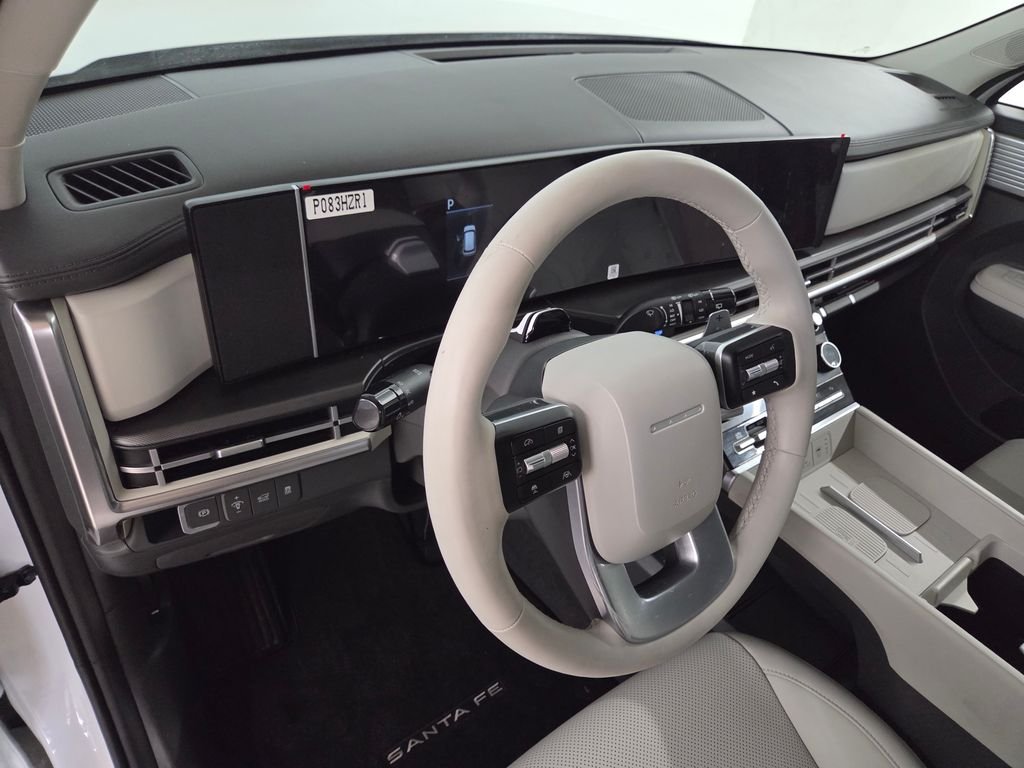 Used 2025 White Hyundai SEL image 18
