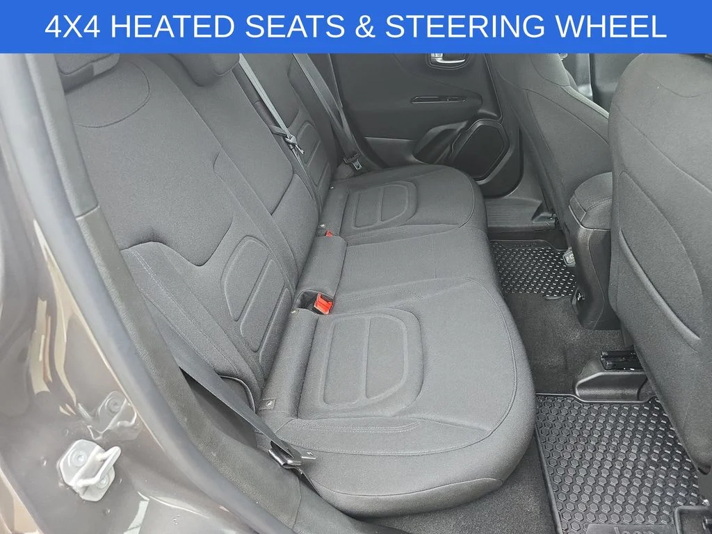 Certified Used 2020 Gray Jeep Latitude image 28