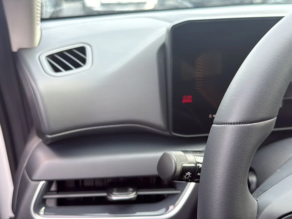 New 2026 White Kia EX image 32