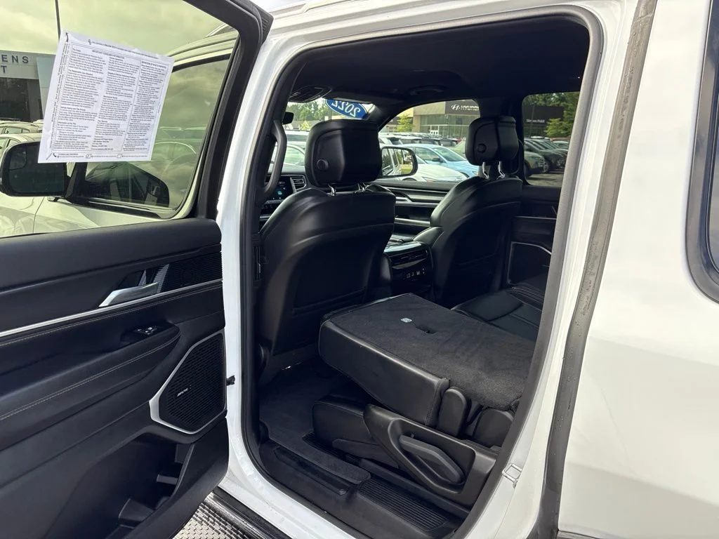 Used 2022 Bright White Clearcoat Jeep Series I image 24