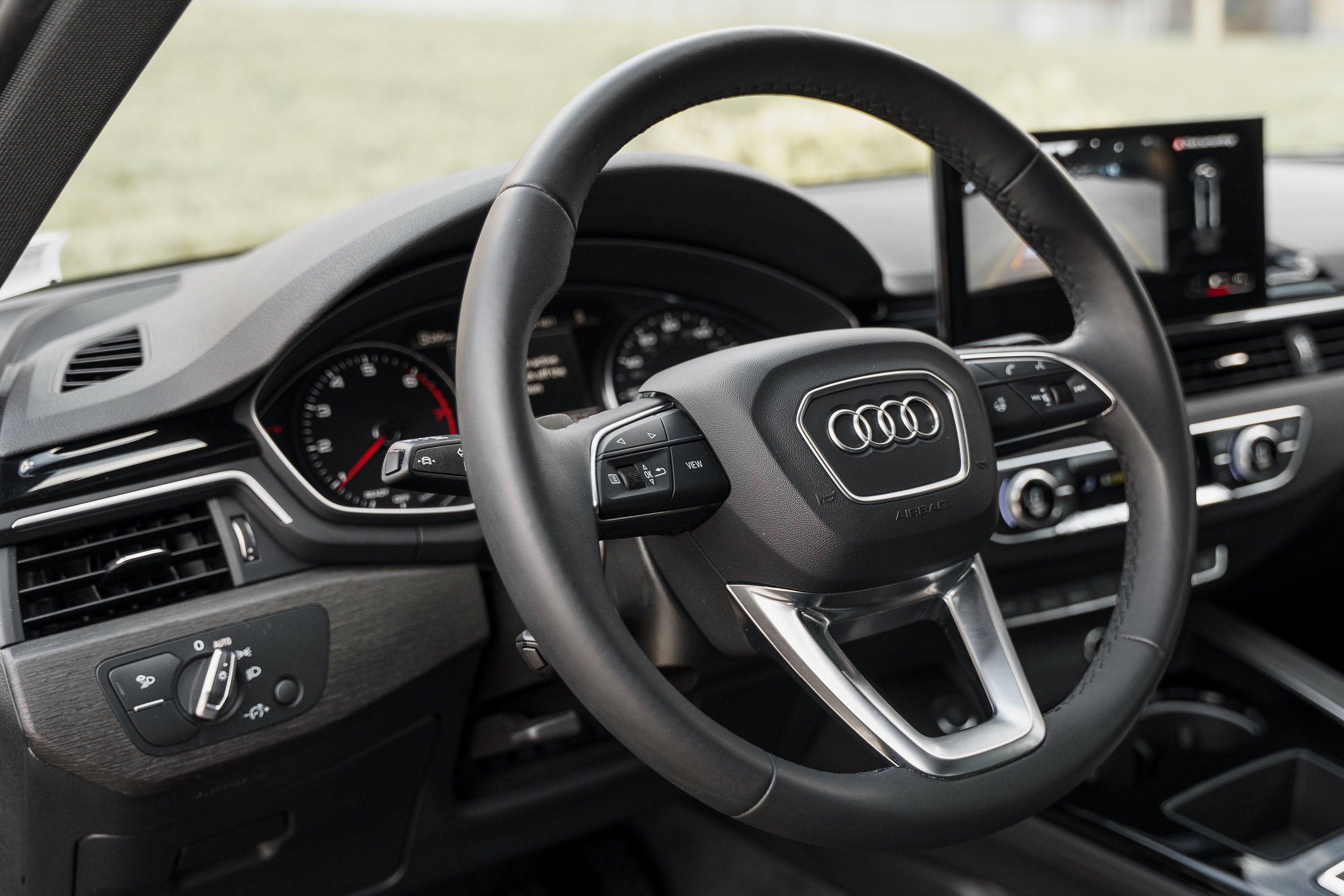 Used 2024 Mythos Black Metallic Audi S line Premium image 10