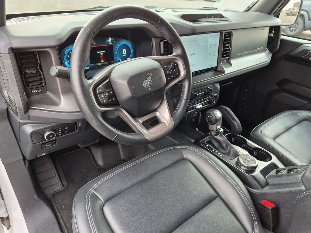 Certified Used 2025 Oxford White Ford Big Bend image 9