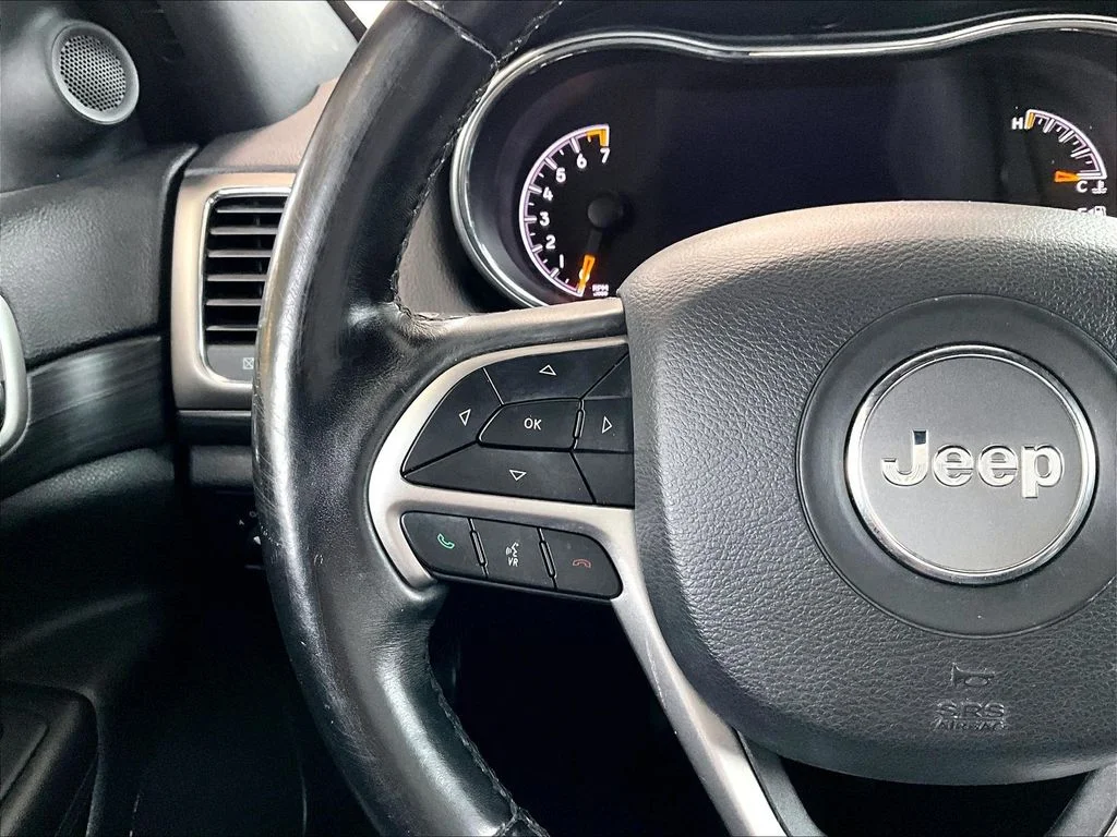 Used 2020 Gray Jeep Altitude image 18