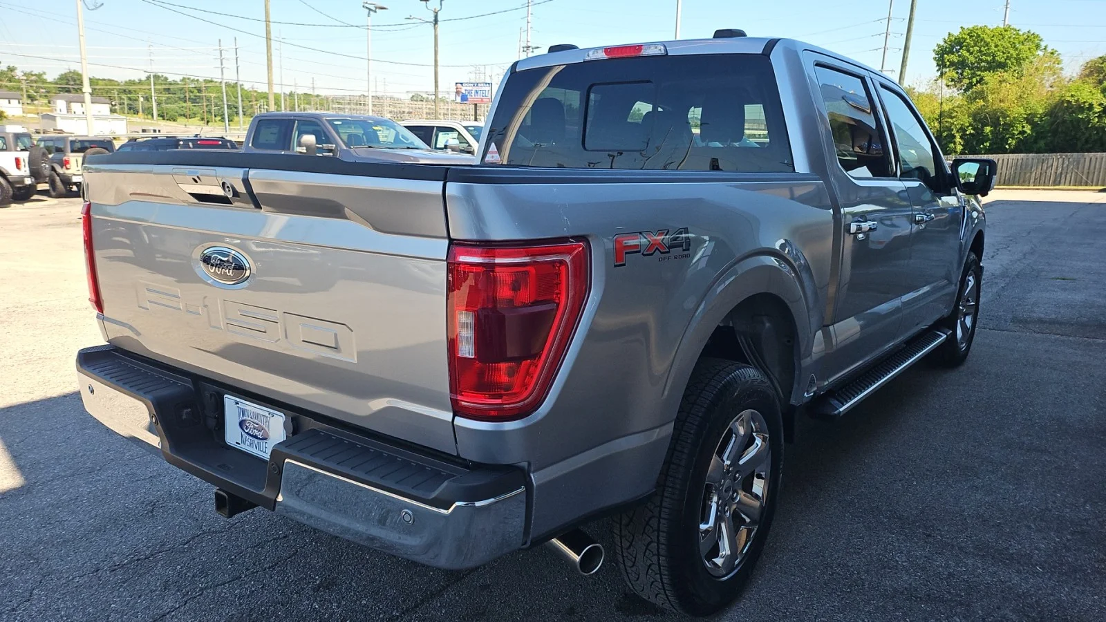 Used 2023 Silver Ford XLT image 5