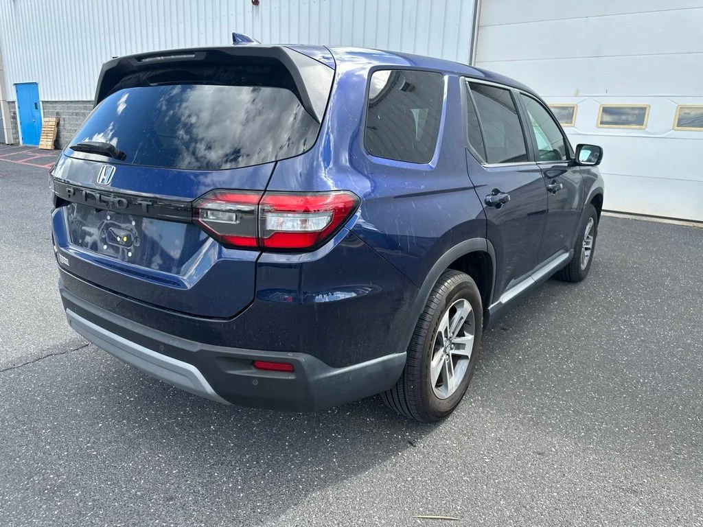 Certified Used 2025 Obsidian Blue Pearl Honda AWD EX-L image 3