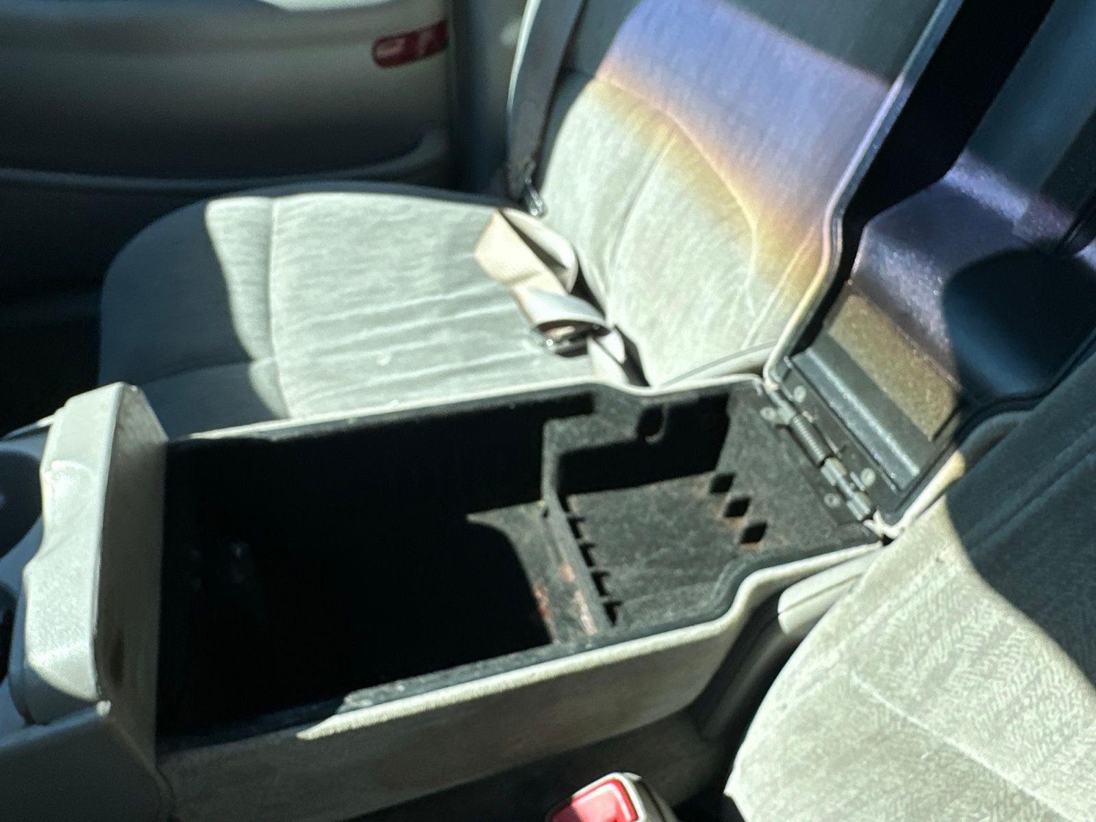 Used 2005 White Buick Custom image 48