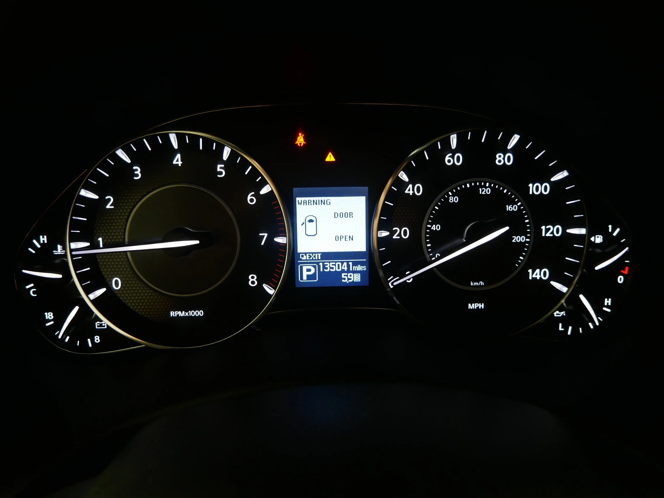 Used 2017 Pearl White Nissan Platinum image 21