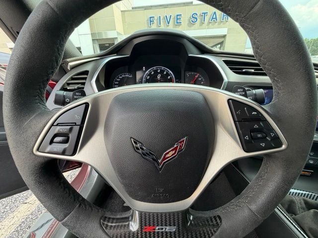 Used 2016 Red Chevrolet Z06 image 9