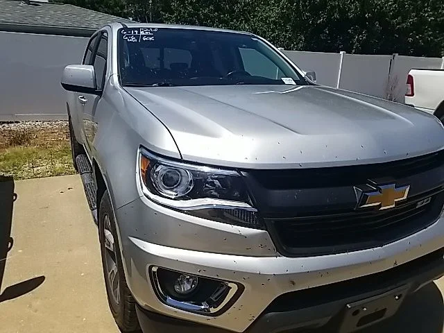 Used 2020 Silver Chevrolet Z71 image 3
