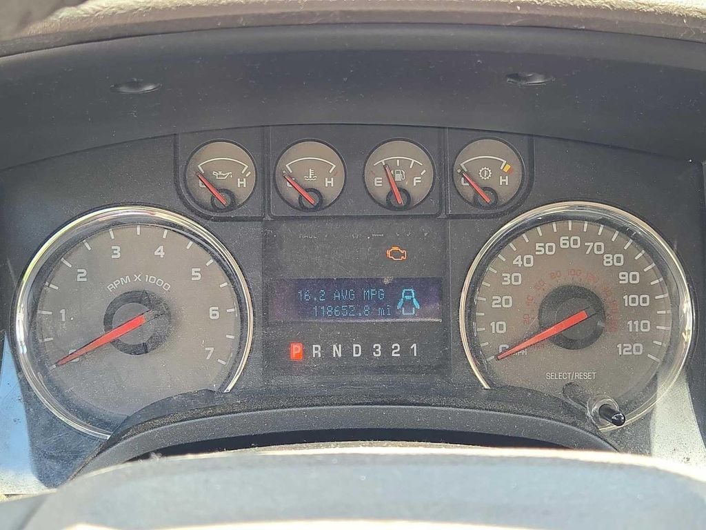 Used 2010 Black Ford XLT image 22
