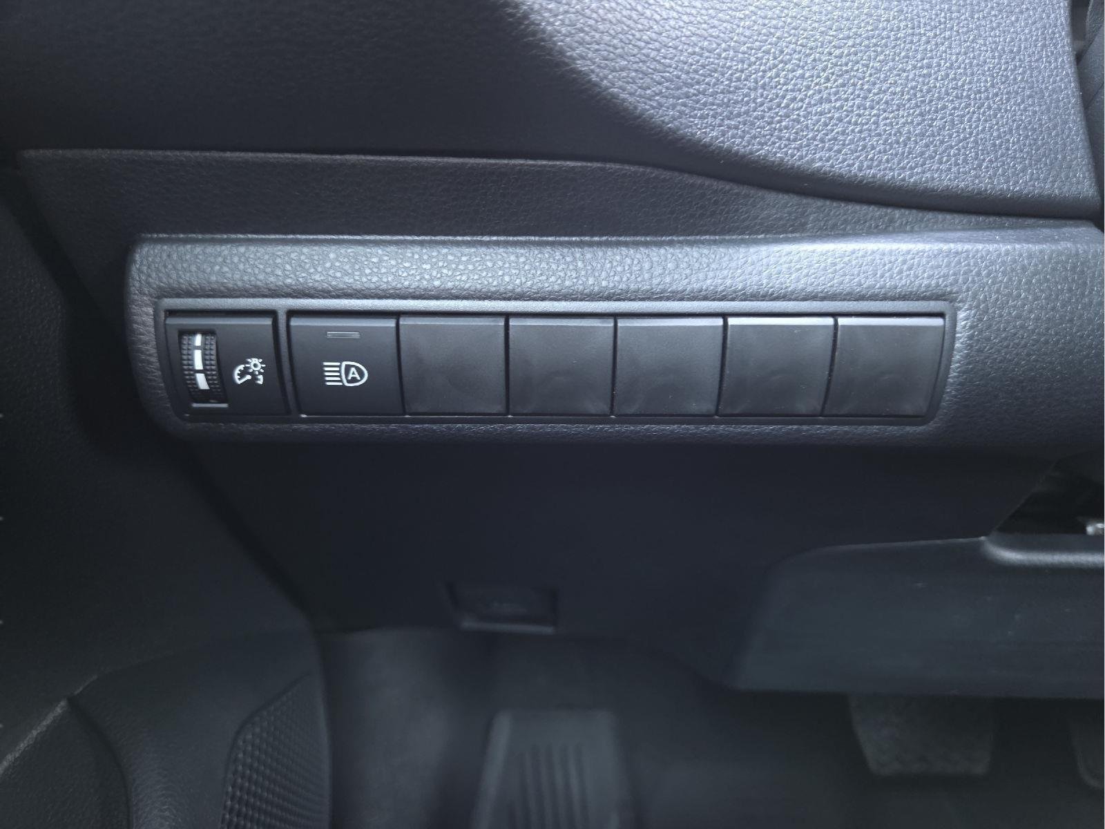 2026 Toyota Corolla XSE - Photo 32