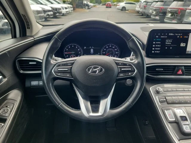 Used 2023 White Hyundai SEL image 10