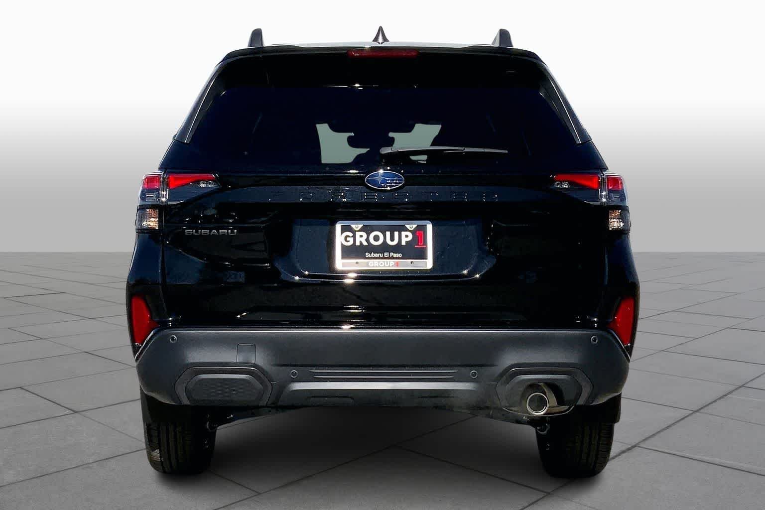 New 2026 CRYSTAL BLACK SILICA Subaru Limited image 4