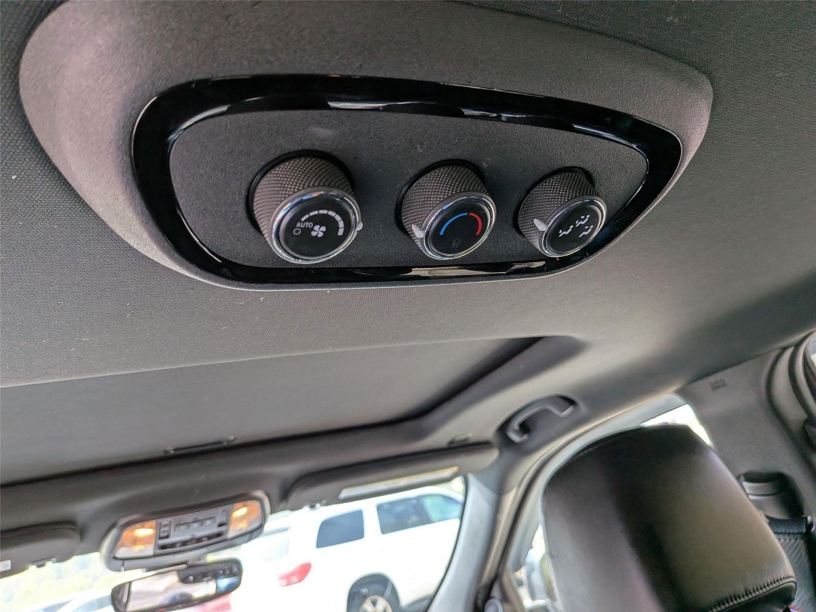Used 2022 DB Black Clearcoat Dodge R/T image 32