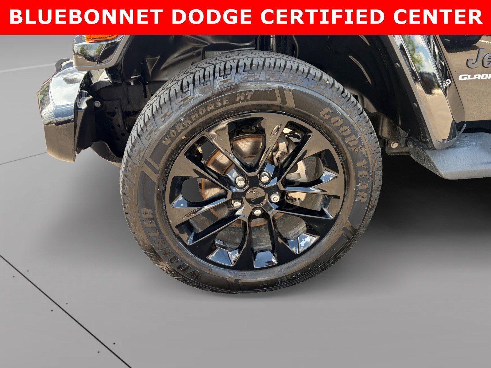 Used 2022 Black Clearcoat Jeep High Altitude image 9