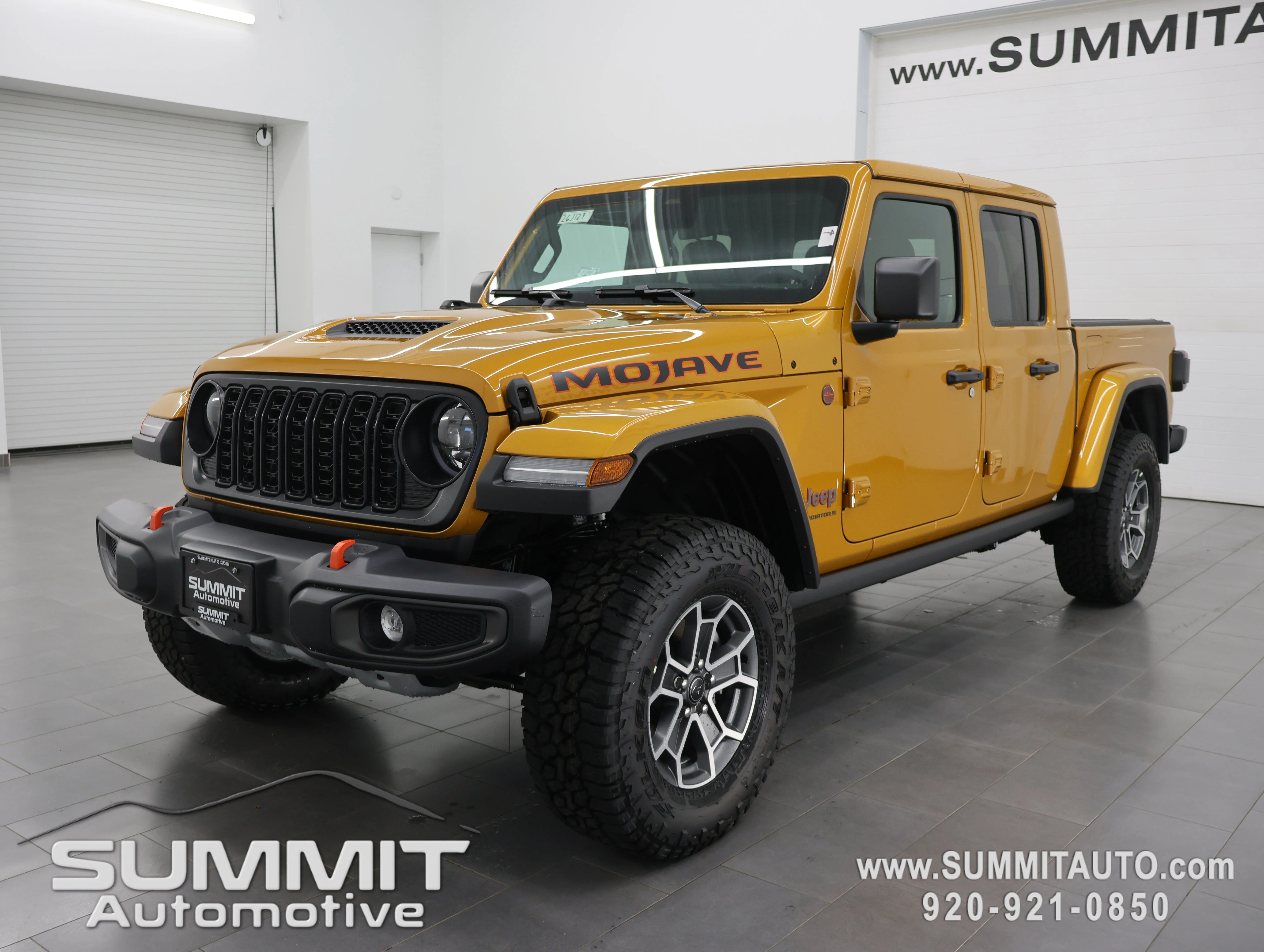 New 2026 Goldilocks Exterior Paint Jeep Mojave image 7