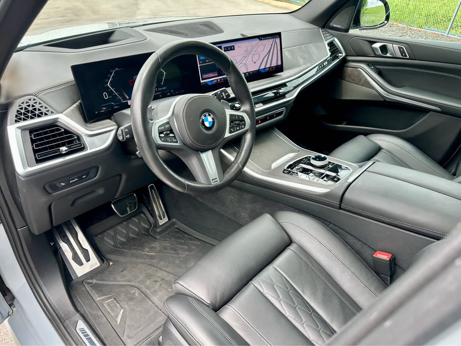 Used 2024 Brooklyn Grey Metallic BMW xDrive40i image 11