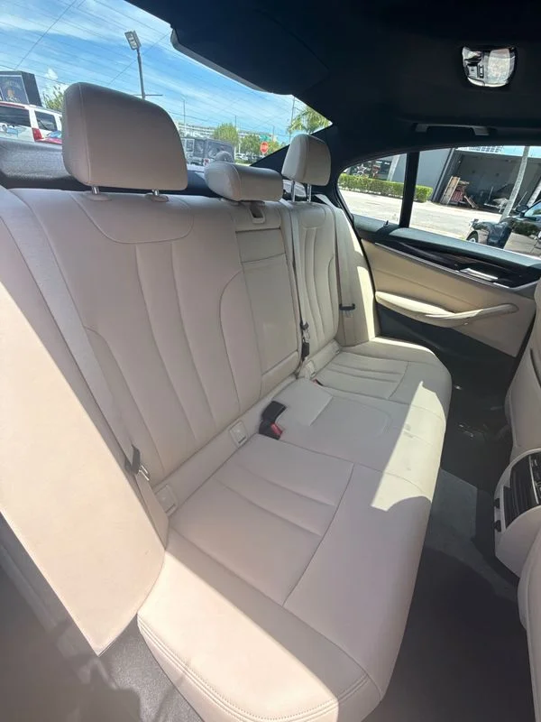 Used 2019 Black BMW xDrive image 19