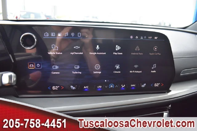 New 2027 Mosaic Black Metallic Chevrolet LT image 29