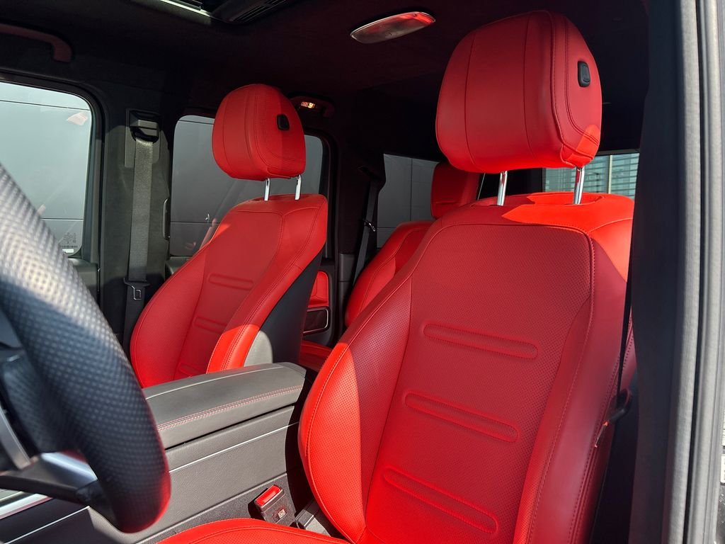 Certified Used 2025  Mercedes-Benz G 550 image 15
