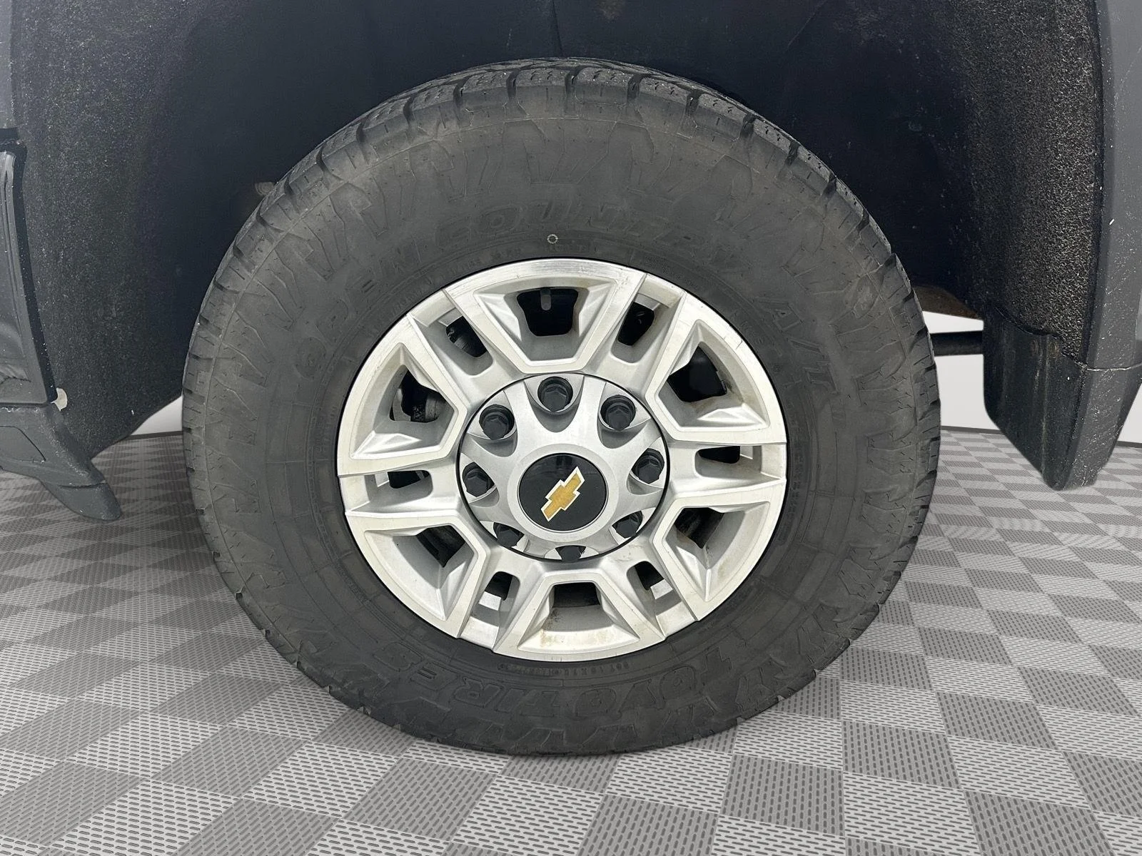 Used 2024 Summit White Chevrolet WT image 25
