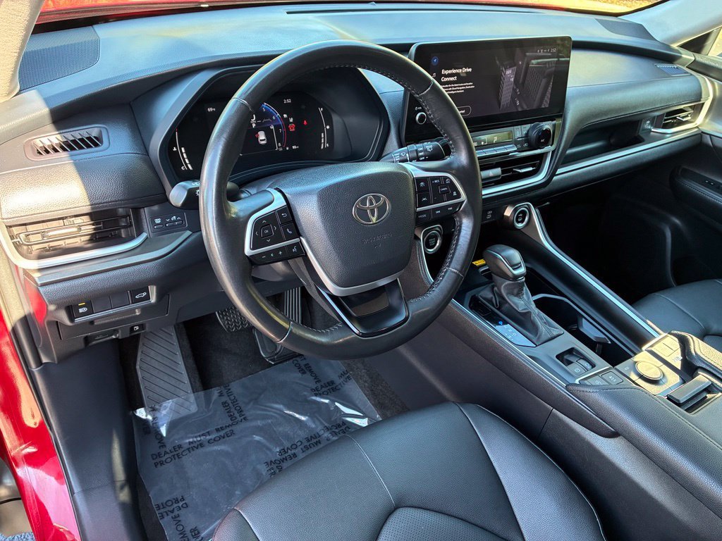 Used 2024 Red Toyota XLE image 16