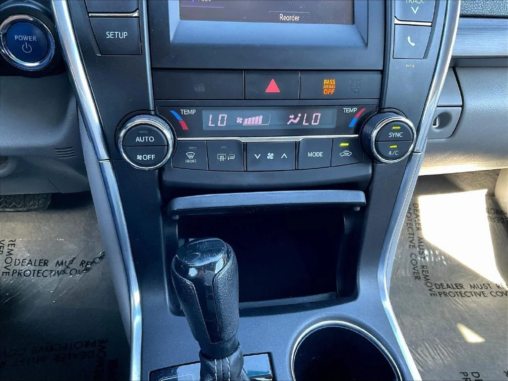 Used 2017 Parisian Night Pearl Toyota LE image 15