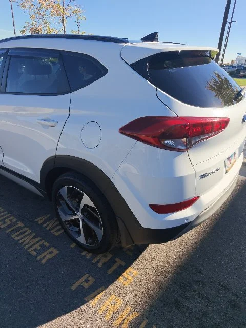 Used 2018 White Hyundai Value image 2