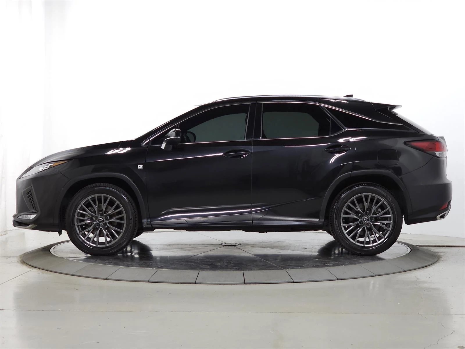 Used 2021 Black Lexus F SPORT Handling image 4