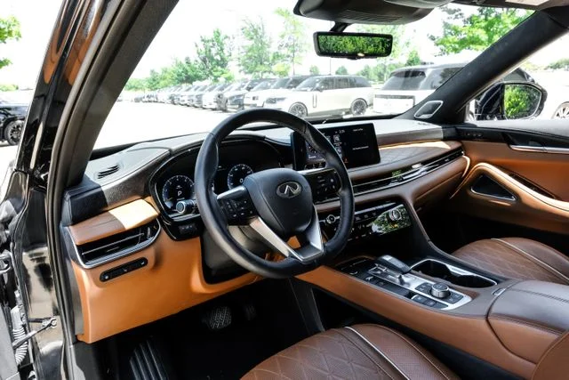 Used 2022 Black INFINITI Autograph image 3
