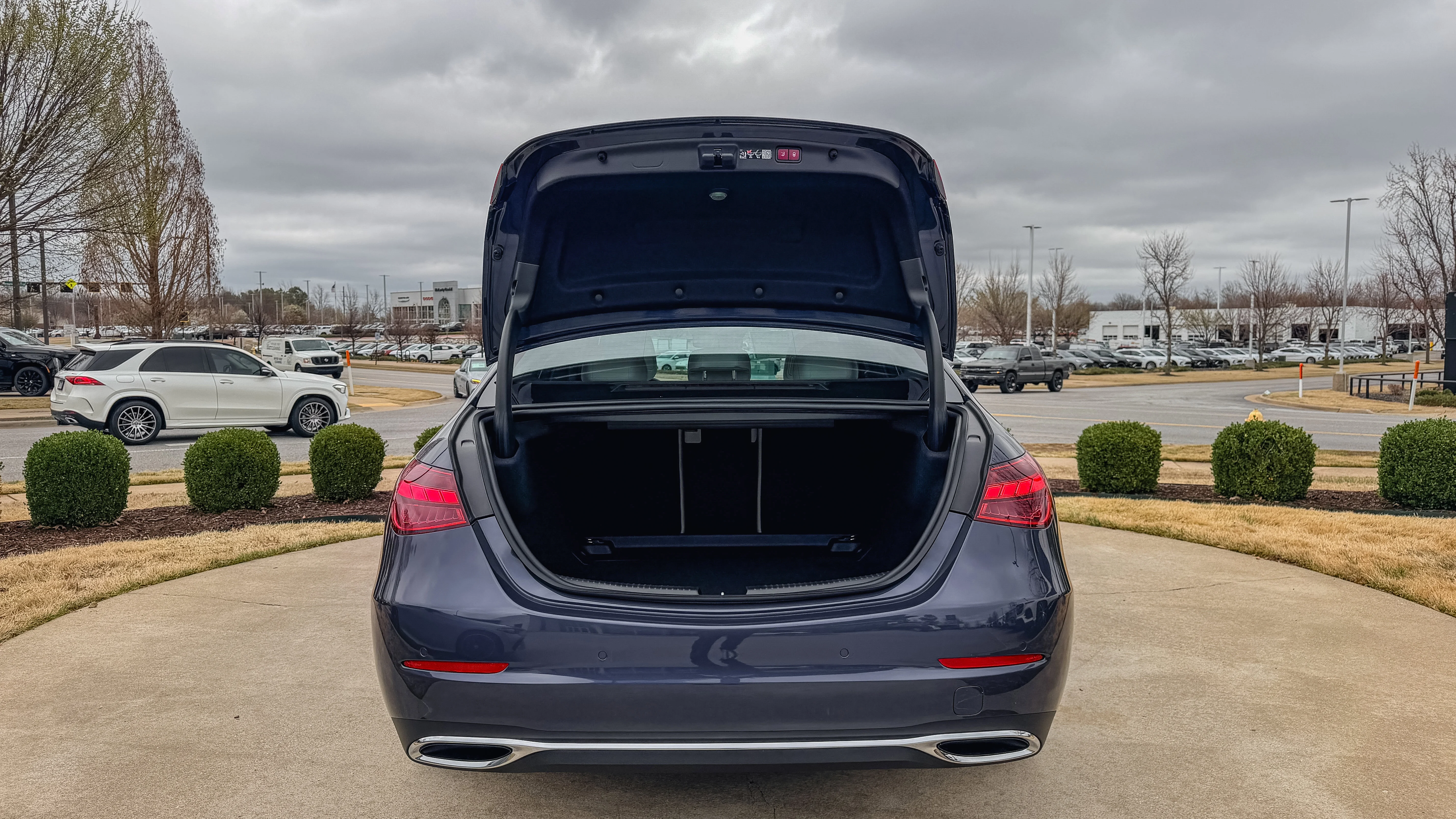 New 2026 Twilight Blue Metallic Mercedes-Benz C 300 image 26