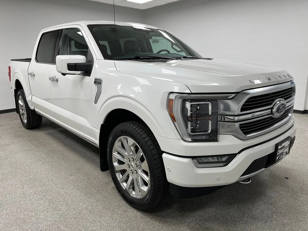 Used 2021 White Ford Limited image 2