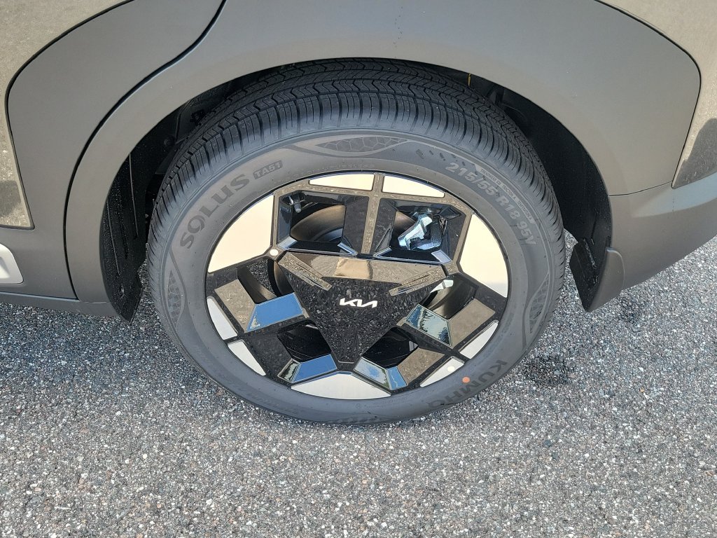 New 2027 Interstellar Gray Kia EX image 38