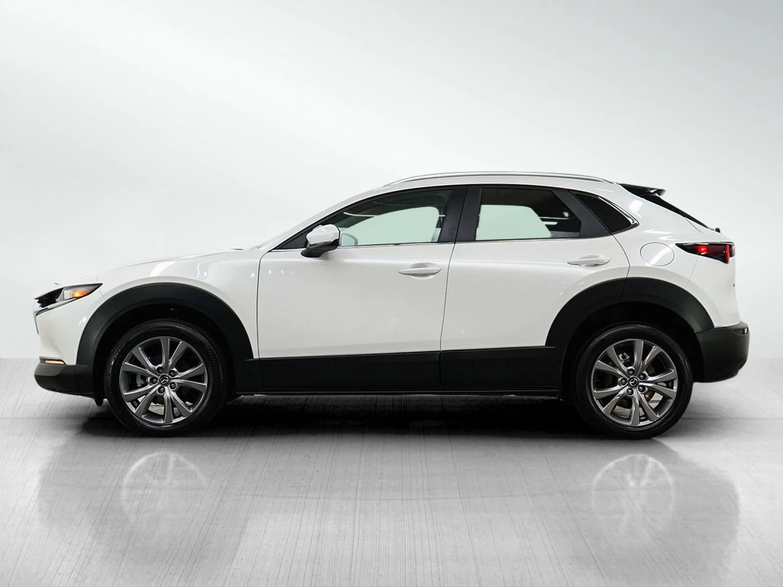 Used 2023 Mazda CX-30 Select with VIN 3MVDMBBM5PM557509 for sale in Burnsville, Minnesota