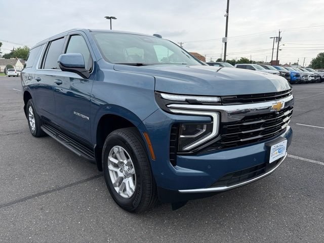 2025 Chevrolet Suburban LS