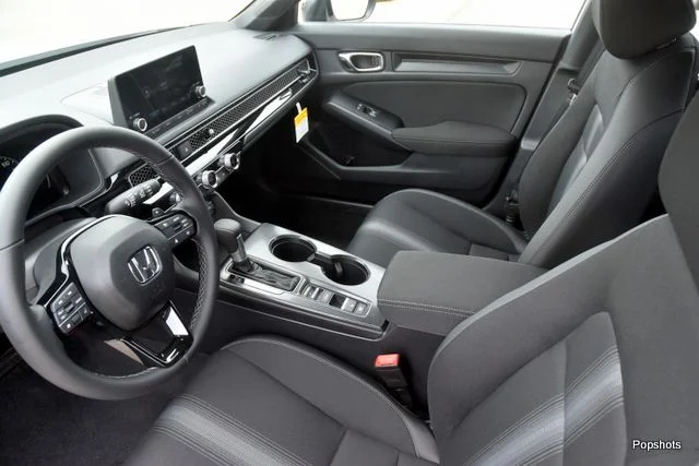 New 2026 Platinum White Pearl Honda FWD Sport image 7