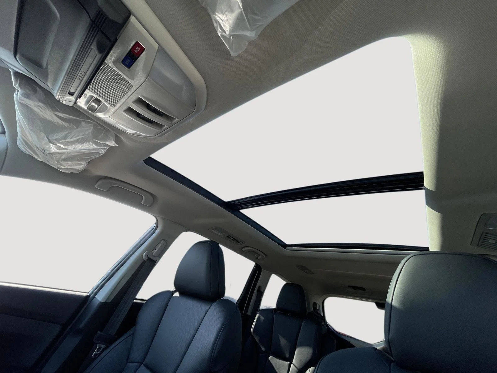 New 2026 Crystal White Pearl Subaru Onyx Edition Touring image 22