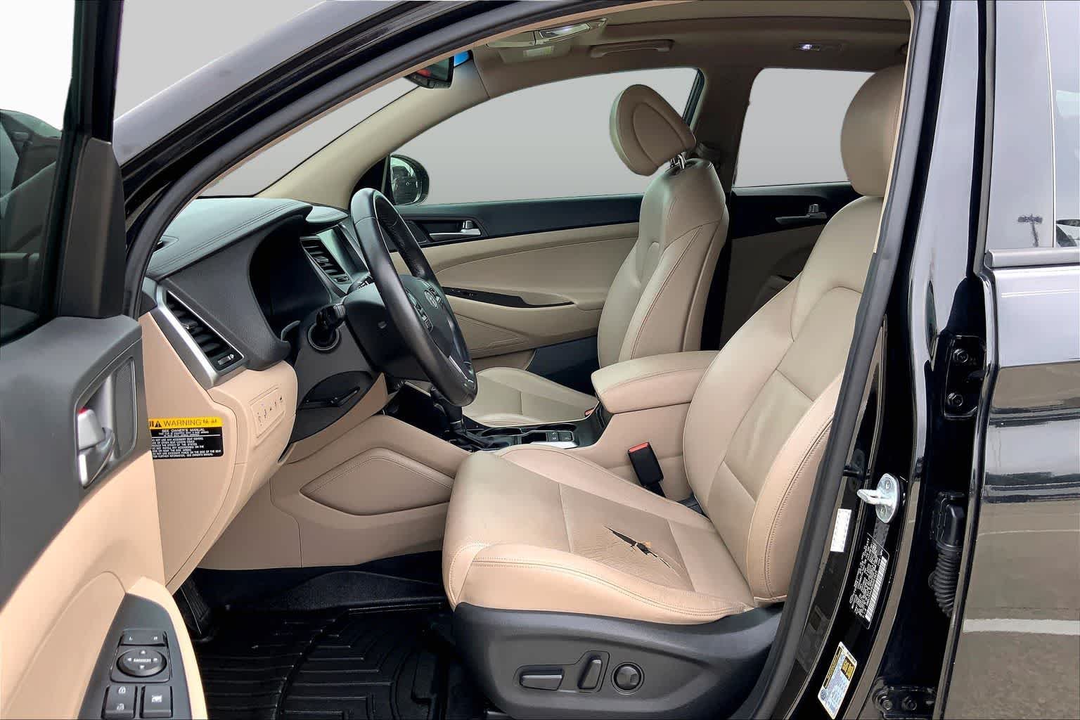 Used 2016 Ash Black Hyundai Limited image 8