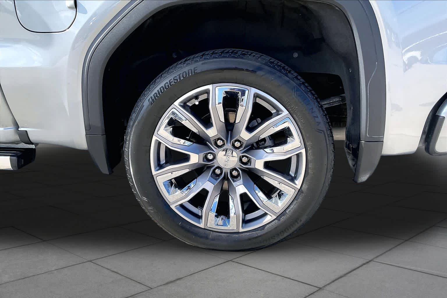 Used 2024 Sterling Metallic GMC Denali image 11