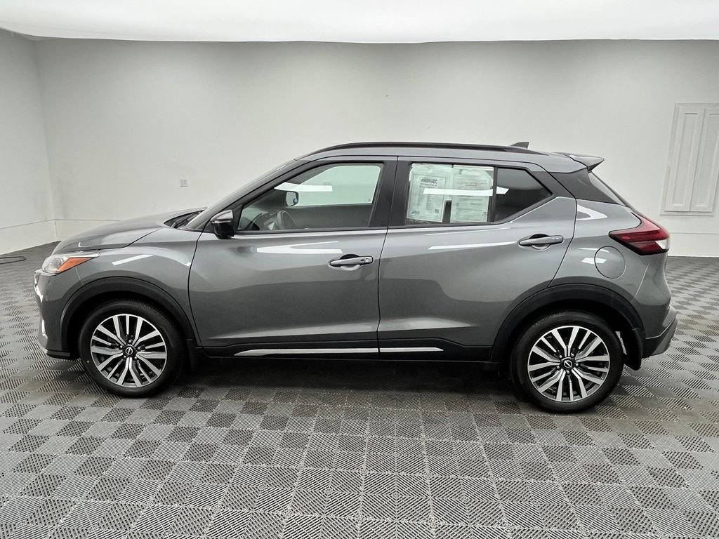 Used 2024 Gun Metallic Nissan SR image 12