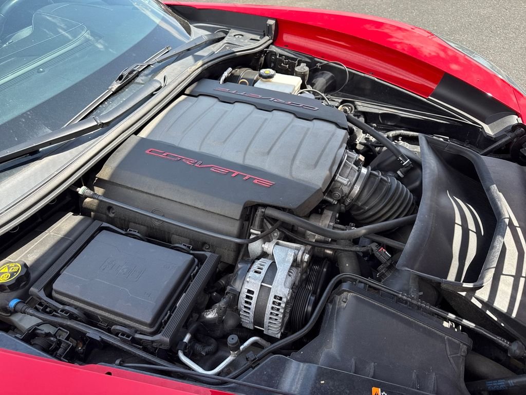 Used 2019 Red Chevrolet Stingray image 24