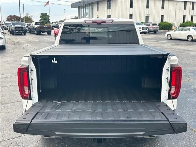 Used 2024 White GMC Denali image 12