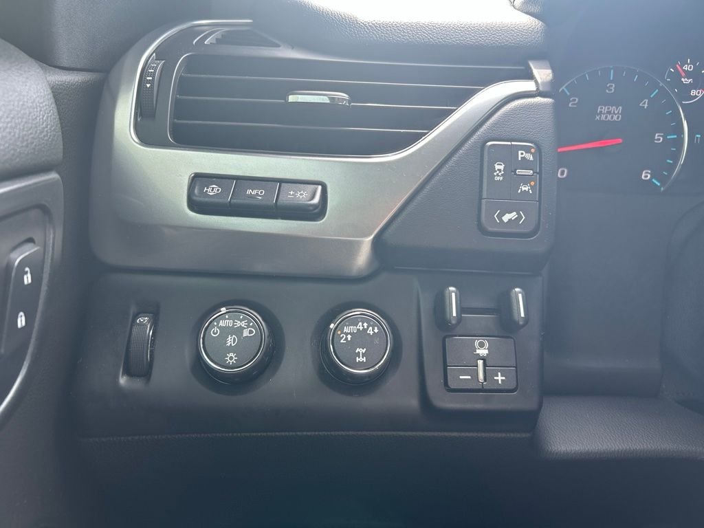 Used 2017 Beige Chevrolet Premier image 7