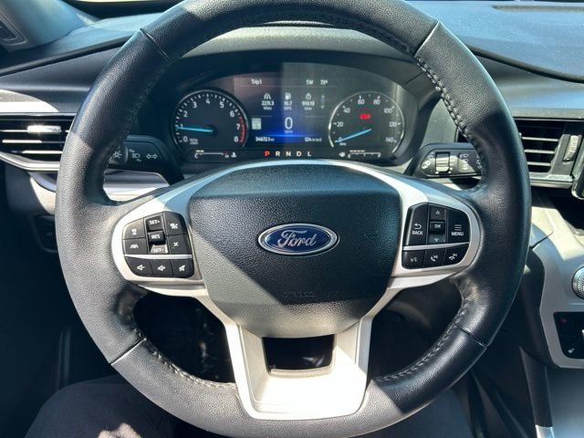 Used 2023 Red Ford XLT image 27