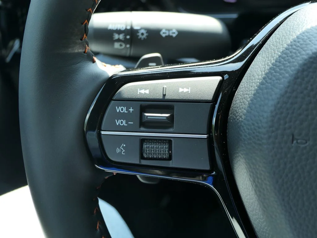 New 2026 Platinum White Pearl Honda Sport Touring image 30
