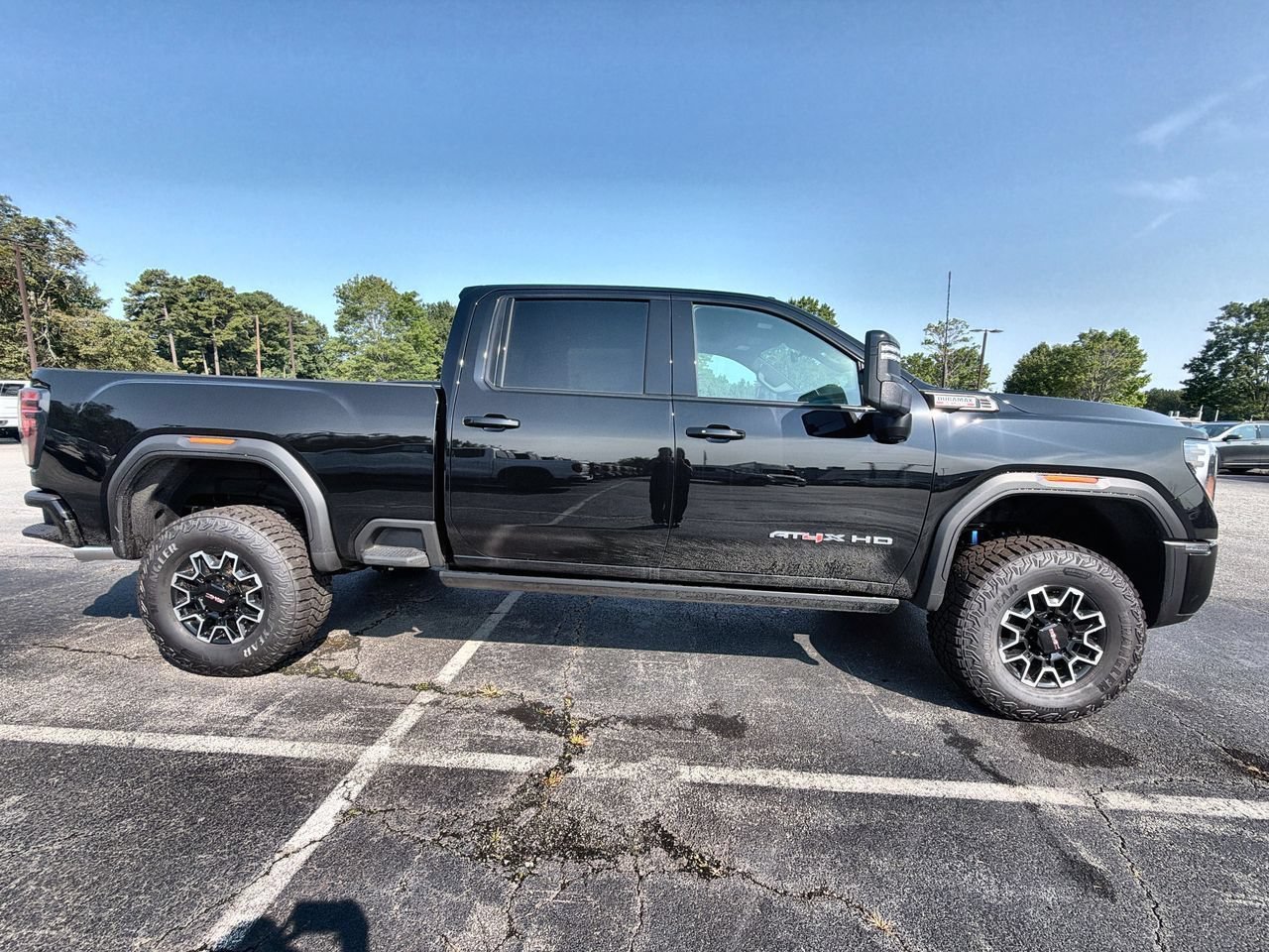 2026 GMC Sierra 2500HD AT4X - Photo 9